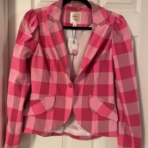 Cute pink  fitted blazer